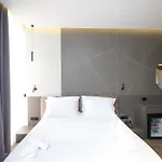 Charm Hotel Wlora