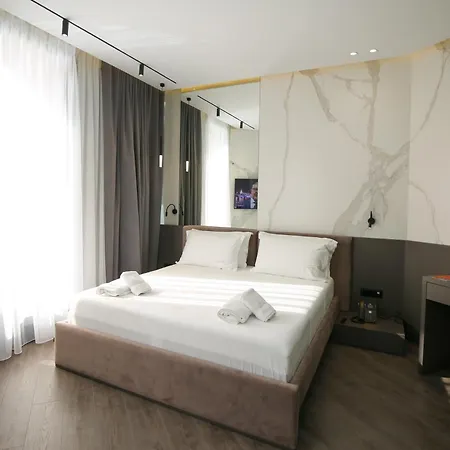 Charm Hotel 4*
