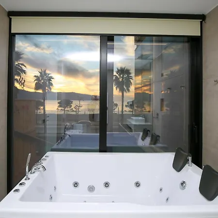 Charm Hotel
