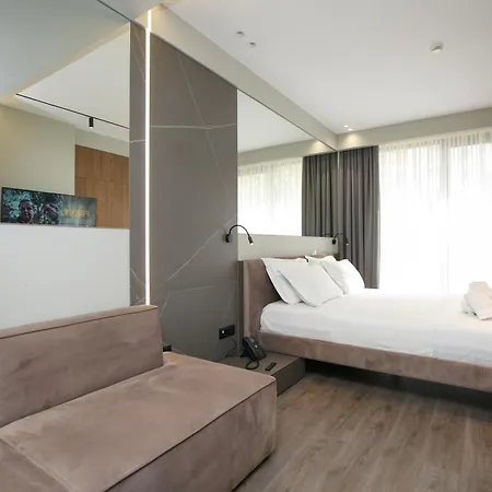 Hotel Charm 4*