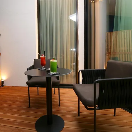 Charm Hotel 4*