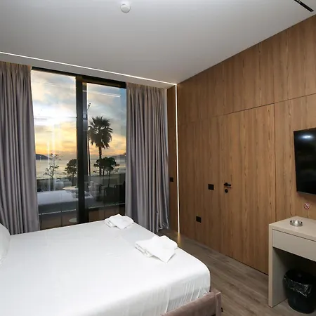 Hotel Charm 4*