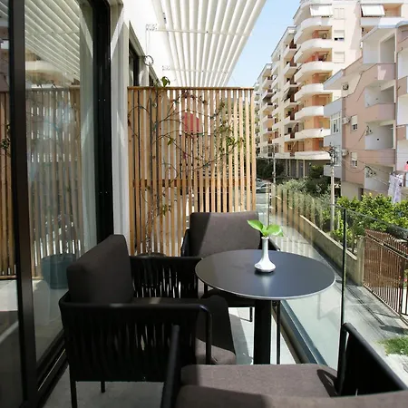 Charm Hotel